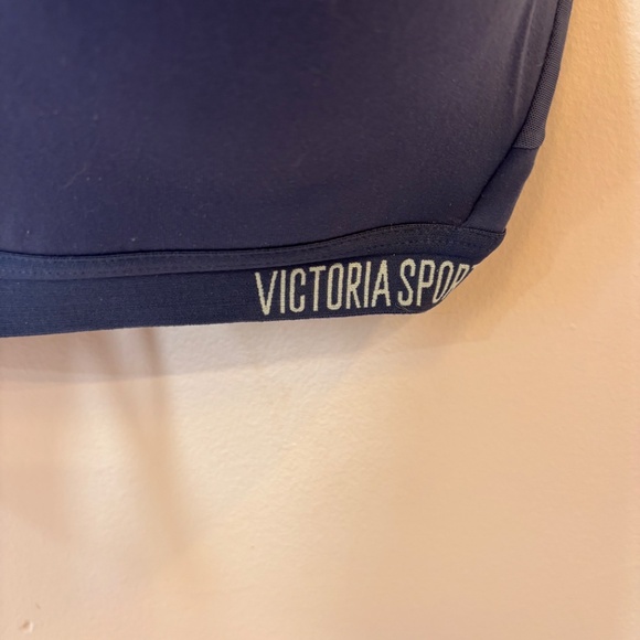 Victoria's Secret Sports Bra Size 36DD - Picture 3 of 5
